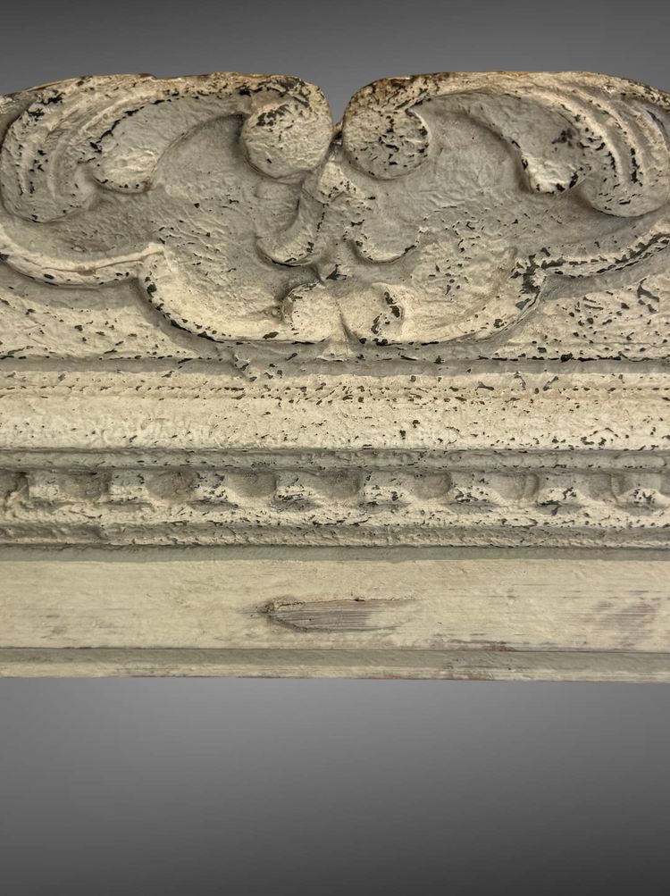 ANCIENT MONTPARNASSE FRAME IN SCULPTTED WOOD PAINTED FOR PAINTING 63.5cm x 52 cm