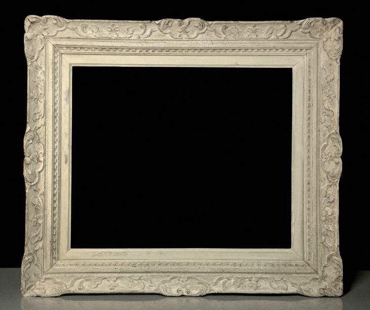 ANCIENT MONTPARNASSE FRAME IN SCULPTTED WOOD PAINTED FOR PAINTING 63.5cm x 52 cm