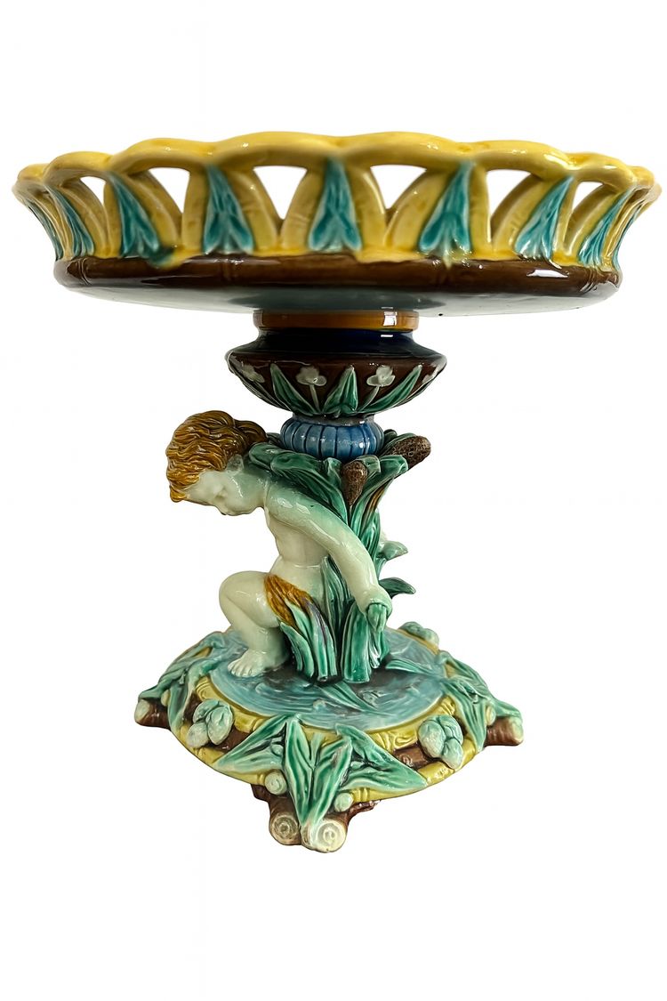 Coppia di coppe Barbotine - Decorazione a putti - XIX secolo