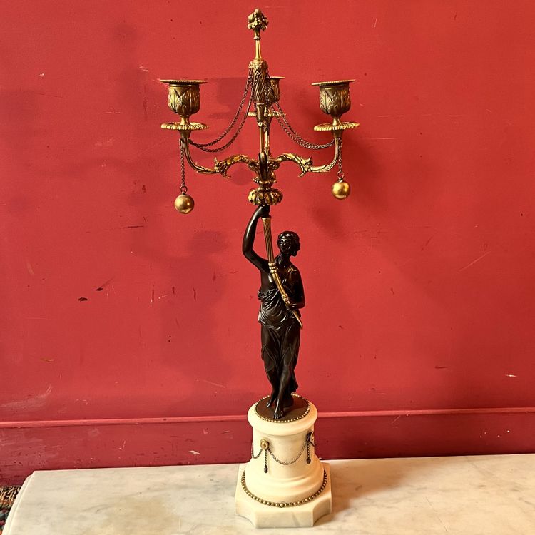 Coppia di candelabri con donne antiche, 1820 circa