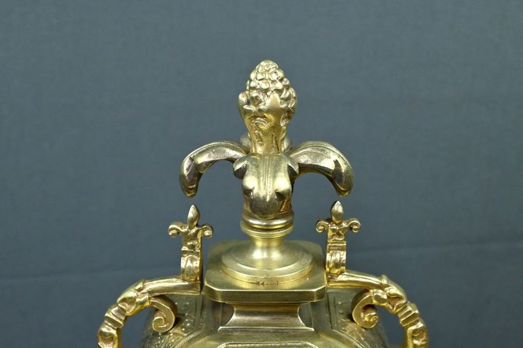 Gilt bronze clock, Louis XIV style - Mid 20th century
