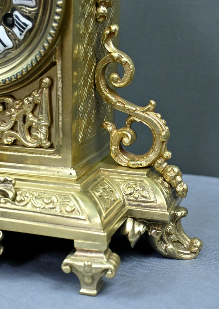 Gilt bronze clock, Louis XIV style - Mid 20th century