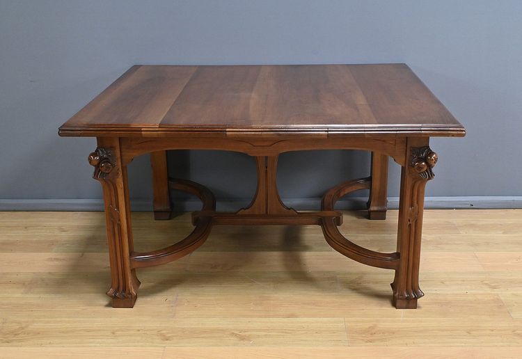 Walnut Allonge Table, 20 place settings, Art Nouveau - Early 20th century