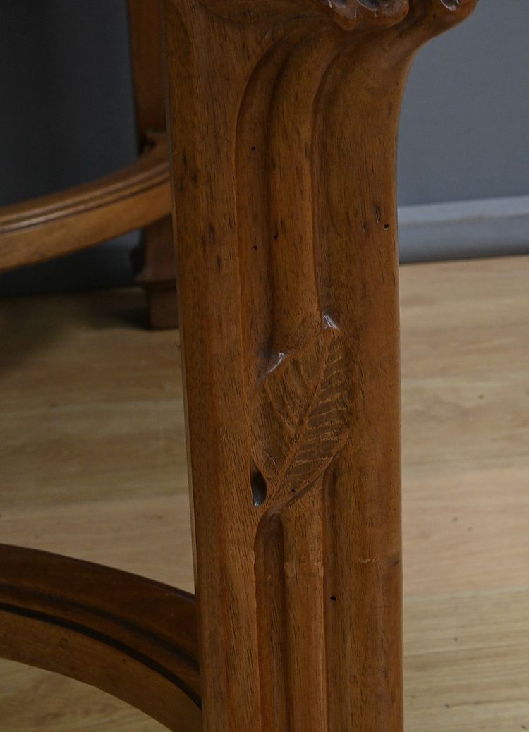 Walnut Allonge Table, 20 place settings, Art Nouveau - Early 20th century