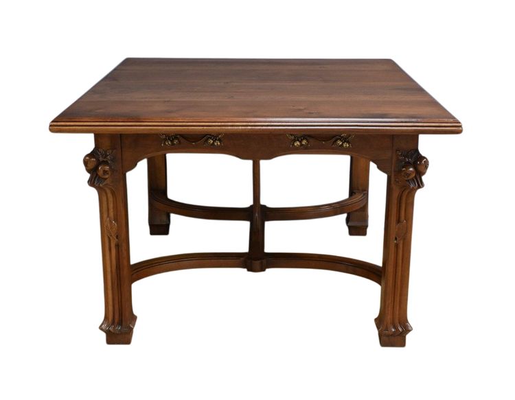Walnut Allonge Table, 20 place settings, Art Nouveau - Early 20th century