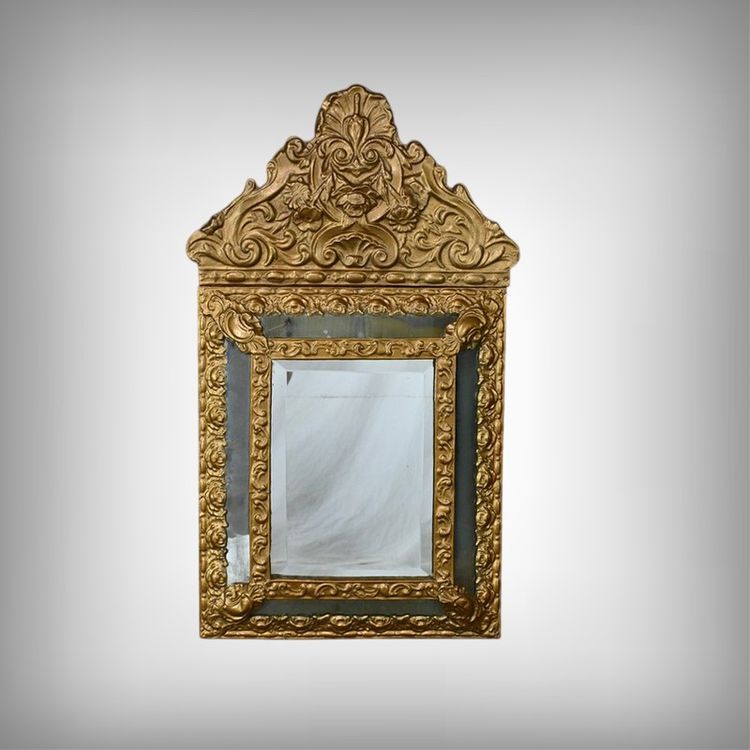 Petit Miroir à Parcloses en Laiton Repoussé – 1900