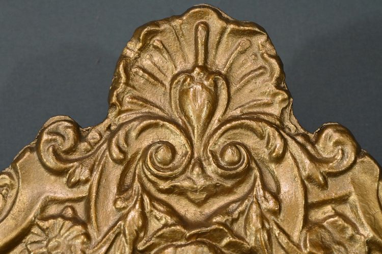 Petit Miroir à Parcloses en Laiton Repoussé – 1900