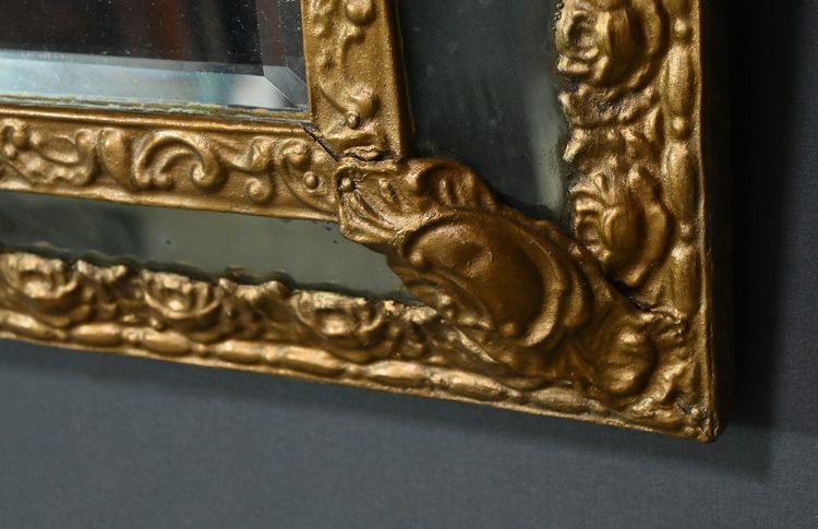 Petit Miroir à Parcloses en Laiton Repoussé – 1900