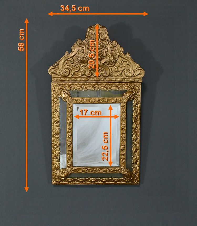 Petit Miroir à Parcloses en Laiton Repoussé – 1900