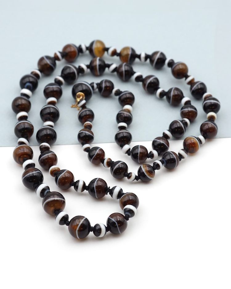 Sautoir ancien agate rubanée, fermoir en or 14k, collier de deuil, agate noire, onyx, bijoux anciens