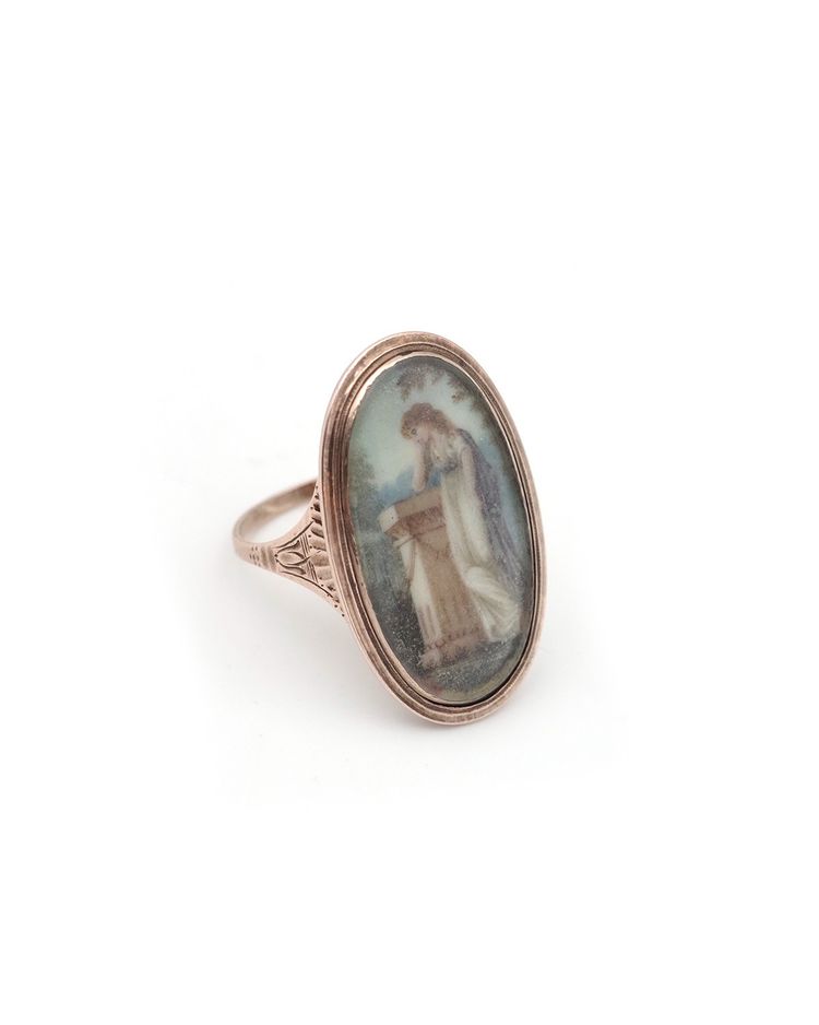 Bague souvenir miniature XVIIIe siècle en or bas titre, bague ovale, bijou de sentiment, 1780
