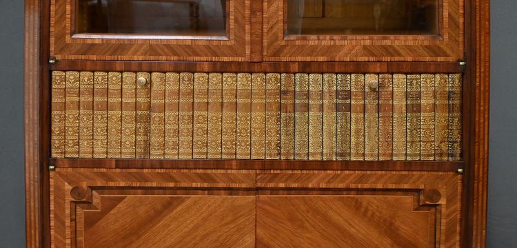 Meuble Vitrine en Marqueterie, style Louis XVI – 2ème partie XIXe
