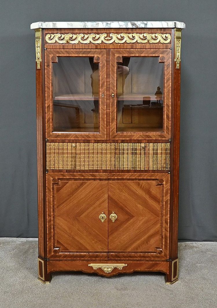 Meuble Vitrine en Marqueterie, style Louis XVI – 2ème partie XIXe