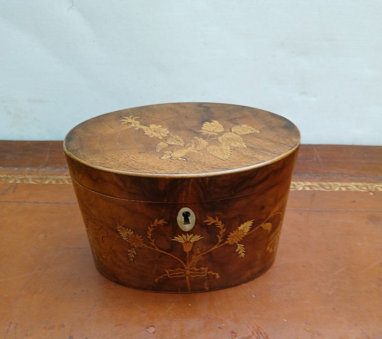 tea caddy.