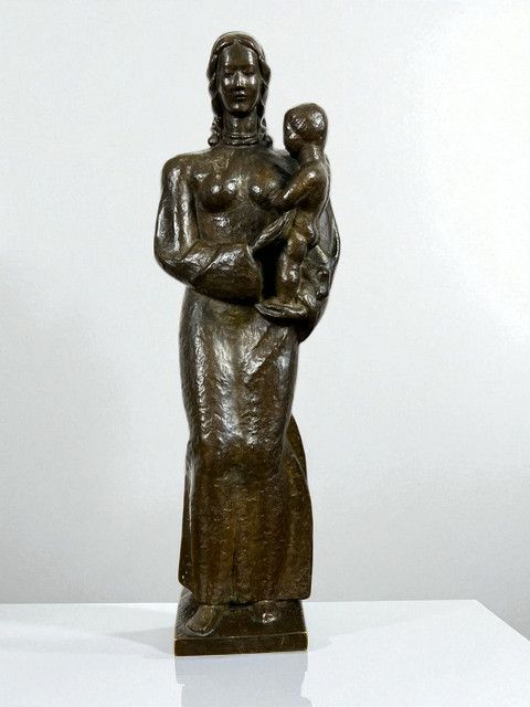 ANTIQUE PATINATED BRONZE REPRESENTING THE "VIRGIN AND CHILD", 42 CM HIGH