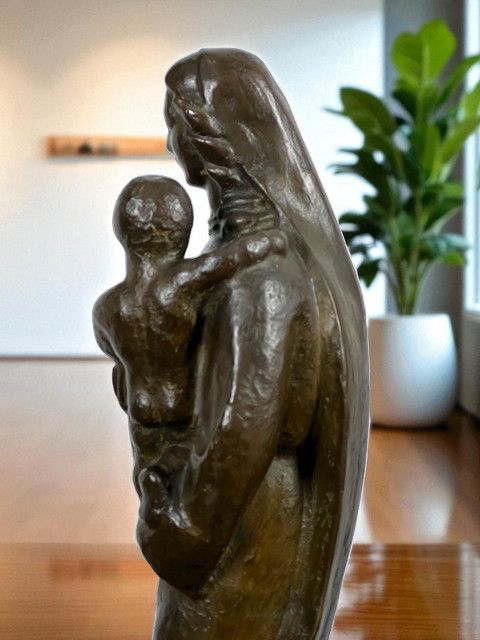 ANTIQUE PATINATED BRONZE REPRESENTING THE "VIRGIN AND CHILD", 42 CM HIGH