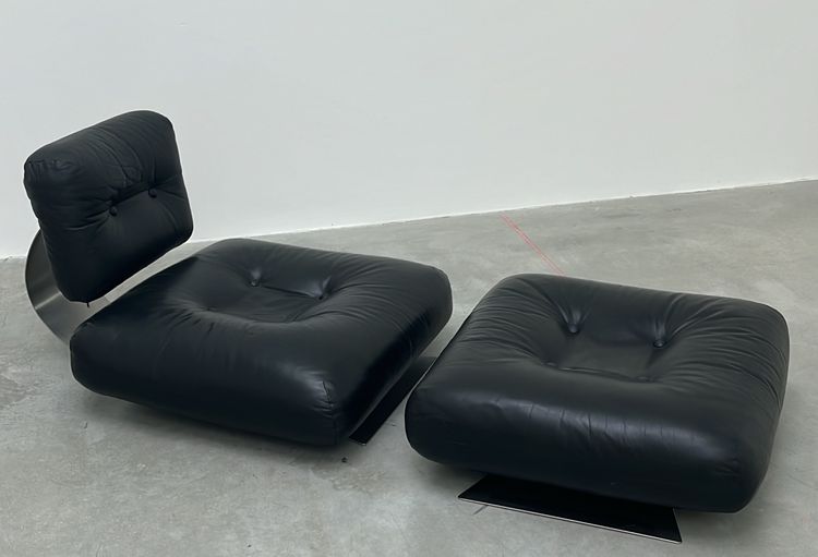 Oscar Niemeyer Lounge Chair + Ottoman Model Alta Bas ON1PH for Mobilier International