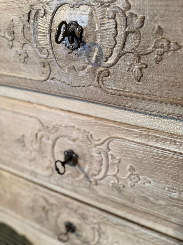 Cassettone Luigi xv Liégeoise della fine del XVIII secolo in rovere naturale