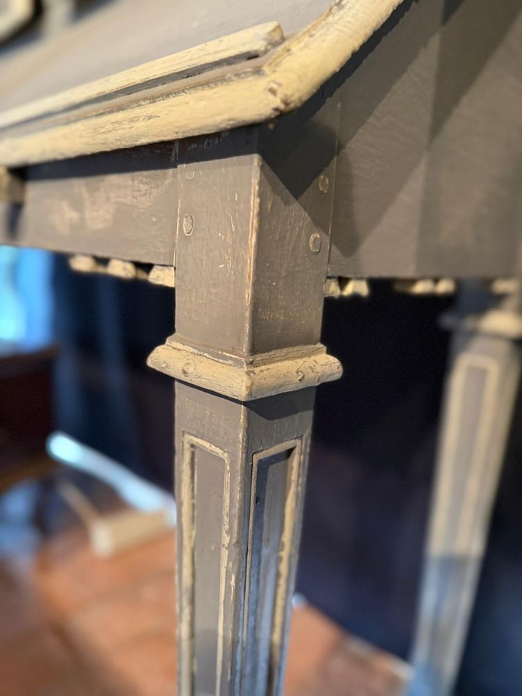 Double corps avec secrétaire et rangement Louis XVI datant du 18e siècle 