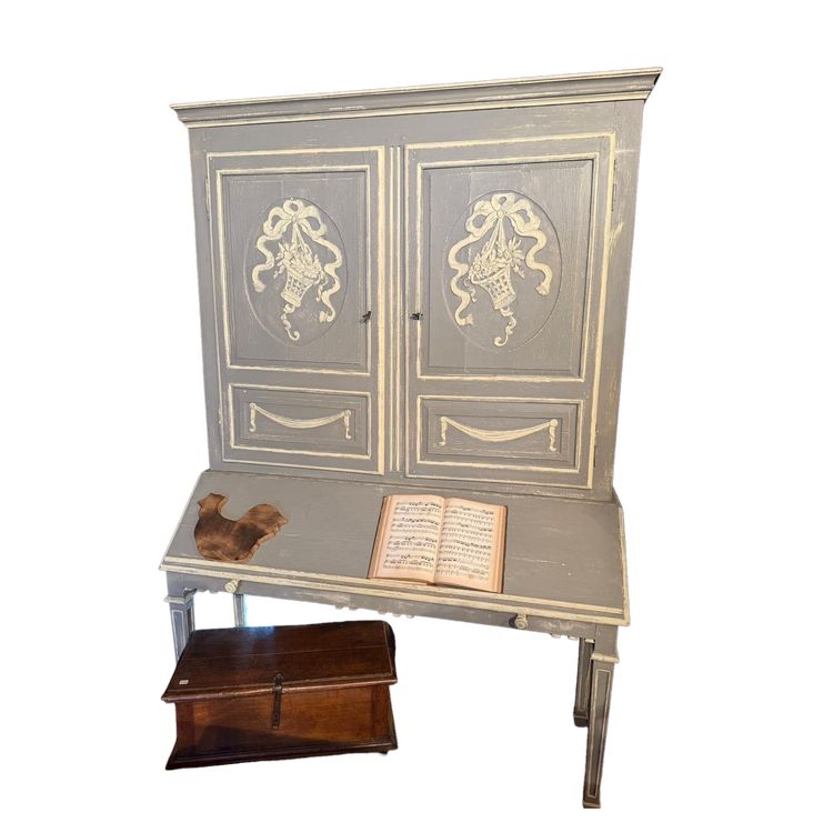 Double corps avec secrétaire et rangement Louis XVI datant du 18e siècle 