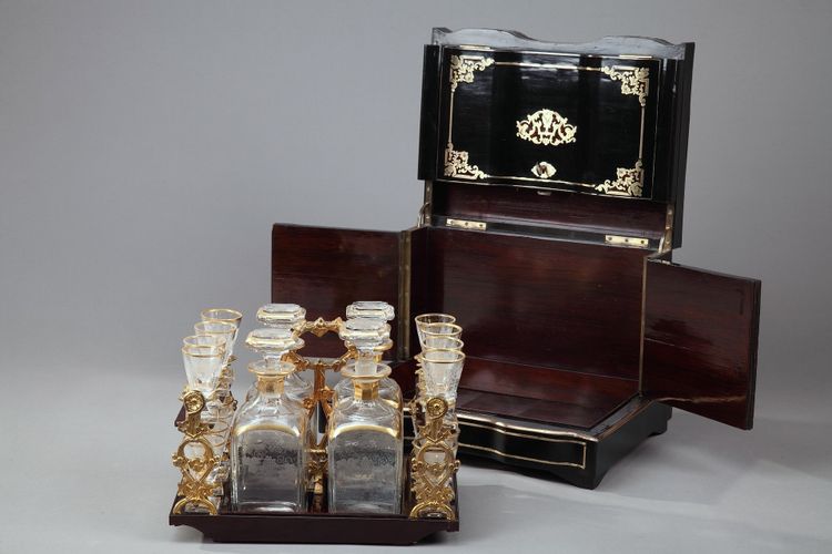 Cave à liqueur Napoléon III en bois d'ébène et incrustations de laiton