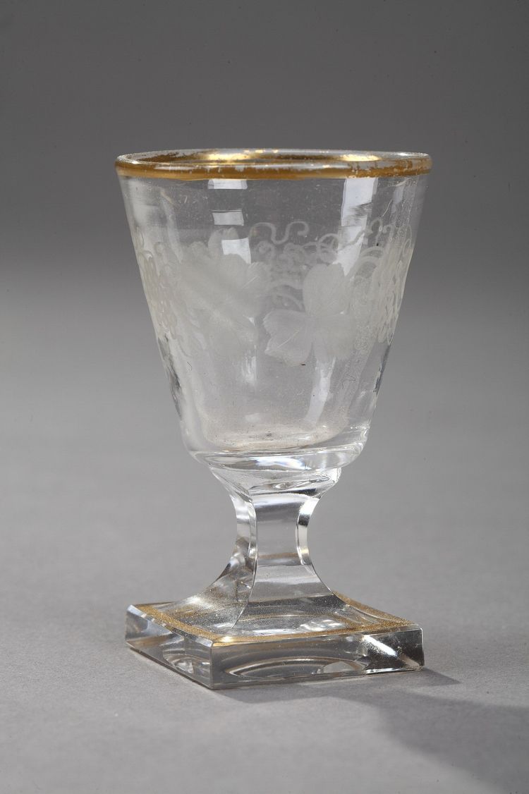 Cave à liqueur Napoléon III en bois d'ébène et incrustations de laiton