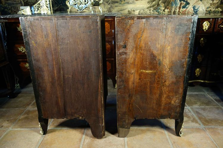 Pair of European varnish corner blocks stamped Foureau