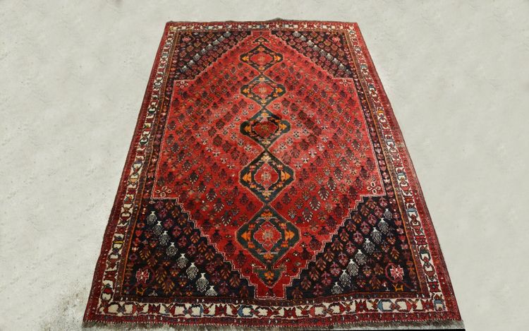 Grande tappeto persiano, XIX secolo, lana (230*223 cm)