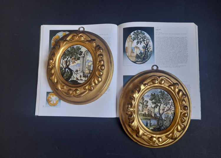 Castelli 18th century two oval earthenware animated landscapes