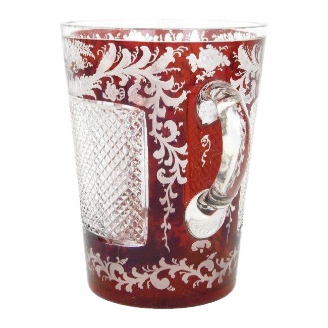 Vase à  deux anses verrerie  de Bohème 