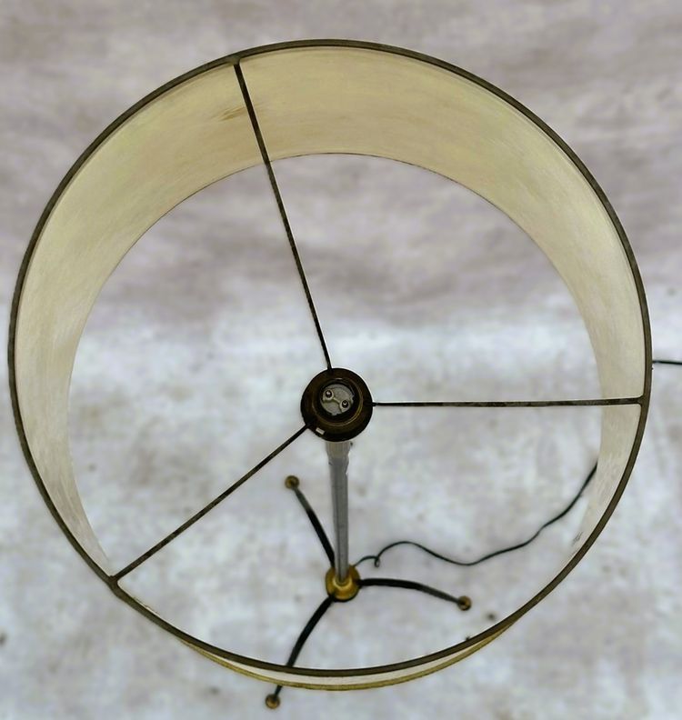 Floor lamp