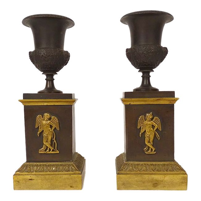 Pair of Empire cassolettes Medici vases bronze angelot Cupid torch 19th century