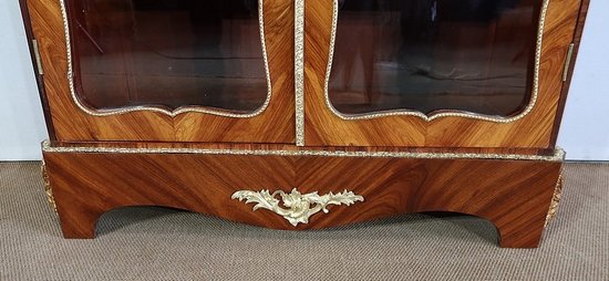 Small Precious Wood Display Case in the Louis XIV style, Napoleon III period - 1850