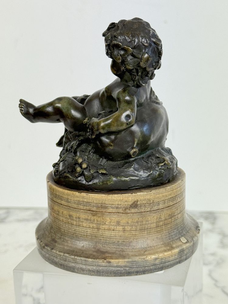 PUTTI EN BRONZE PATINÉ REPOSANT SUR UN SOCLES EN MARBRE EPOQUE 18 /19e