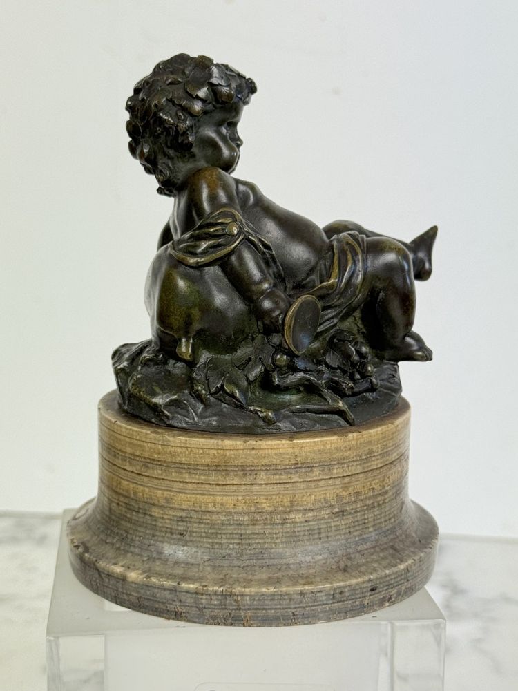 PUTTI EN BRONZE PATINÉ REPOSANT SUR UN SOCLES EN MARBRE EPOQUE 18 /19e
