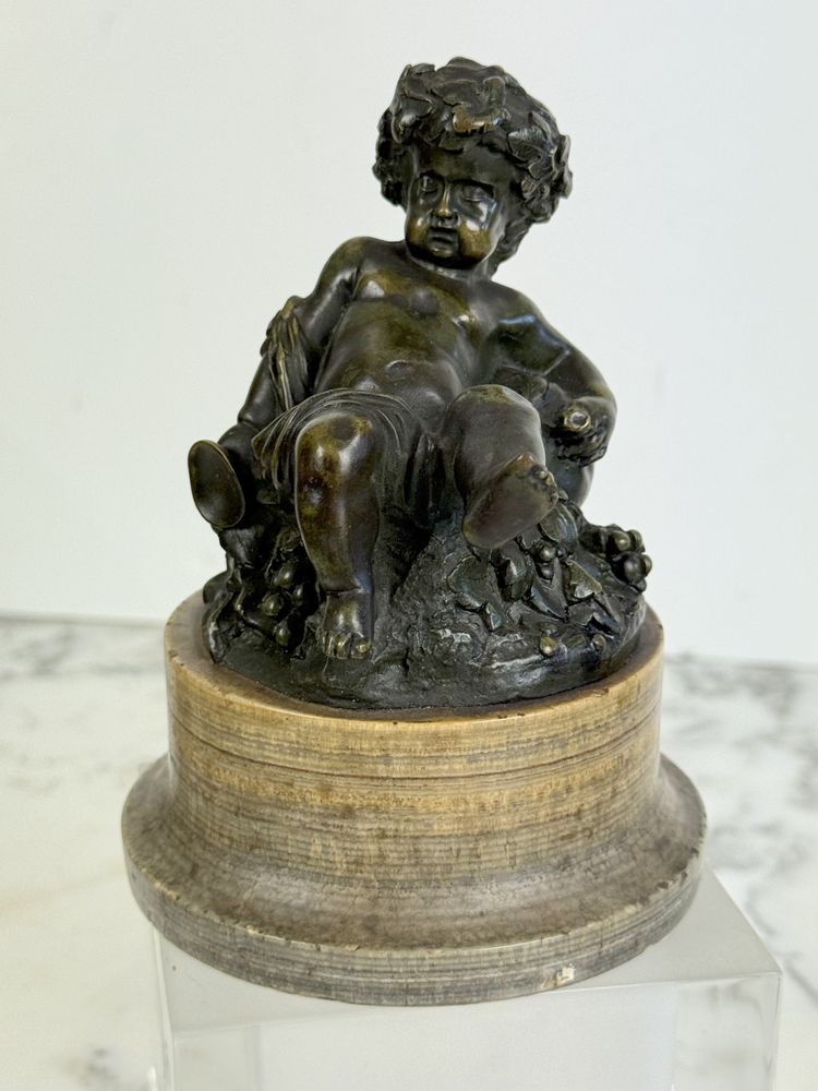 PUTTI EN BRONZE PATINÉ REPOSANT SUR UN SOCLES EN MARBRE EPOQUE 18 /19e
