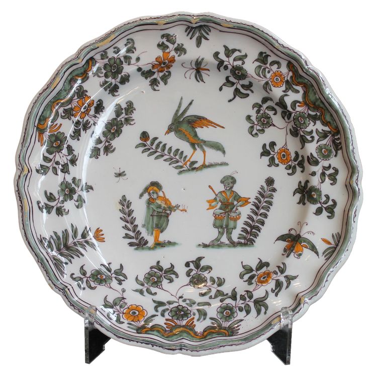 Small round dish