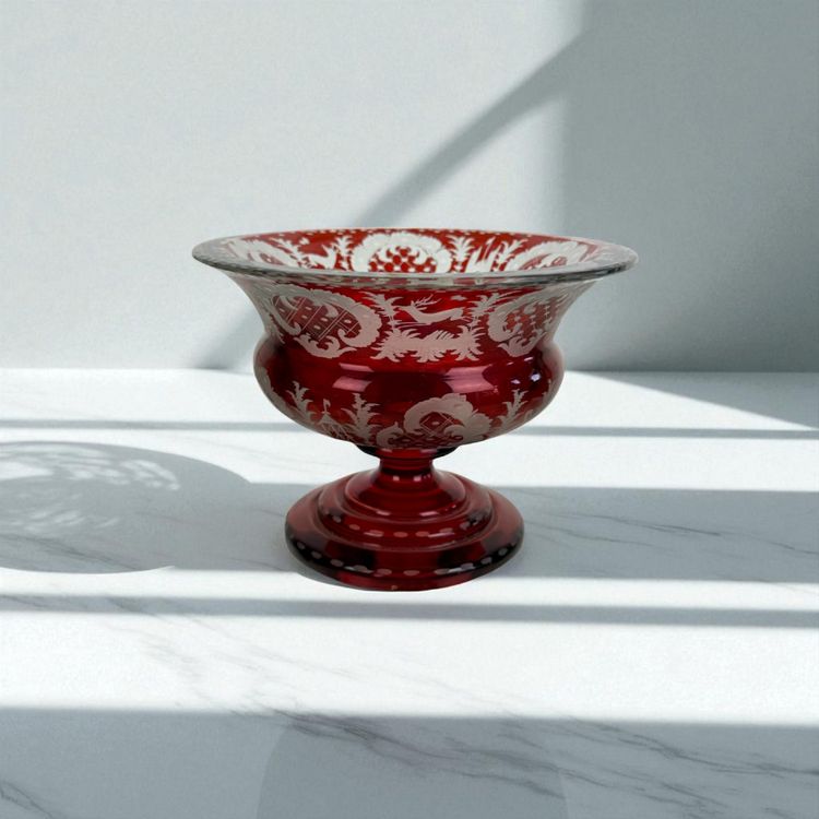 20th CENTURY ROUND CUP IN RED BOHEME CRYSTAL WITH DECORATION OF DEER AND FIREWORKS