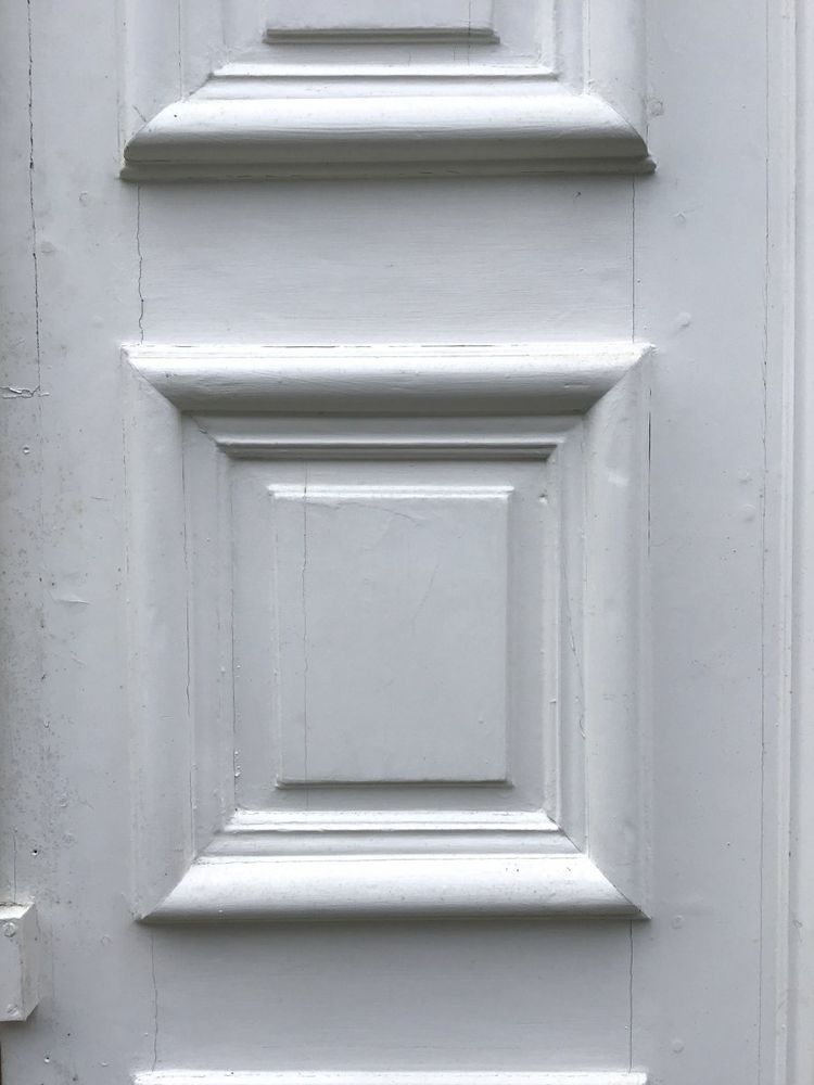 Paire De Portes D’intérieur En Chêne Peint, Fin 18ème.