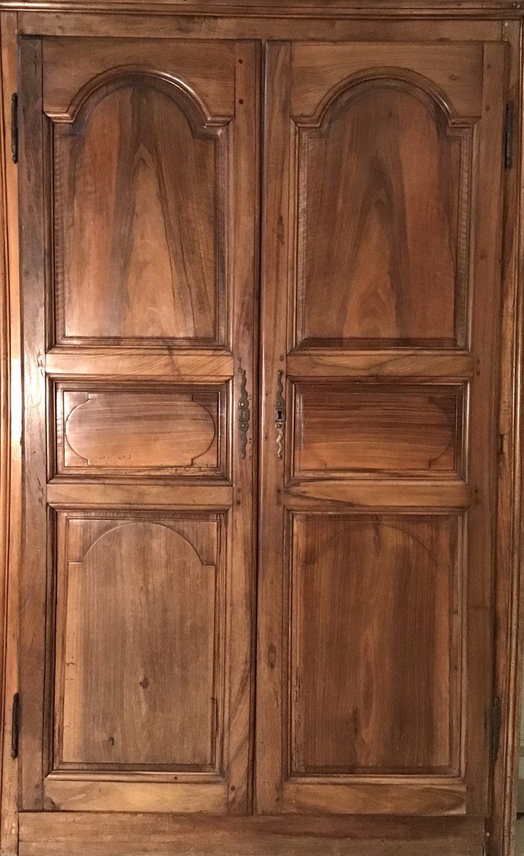 Île De France Walnut Doors Late 18th Century