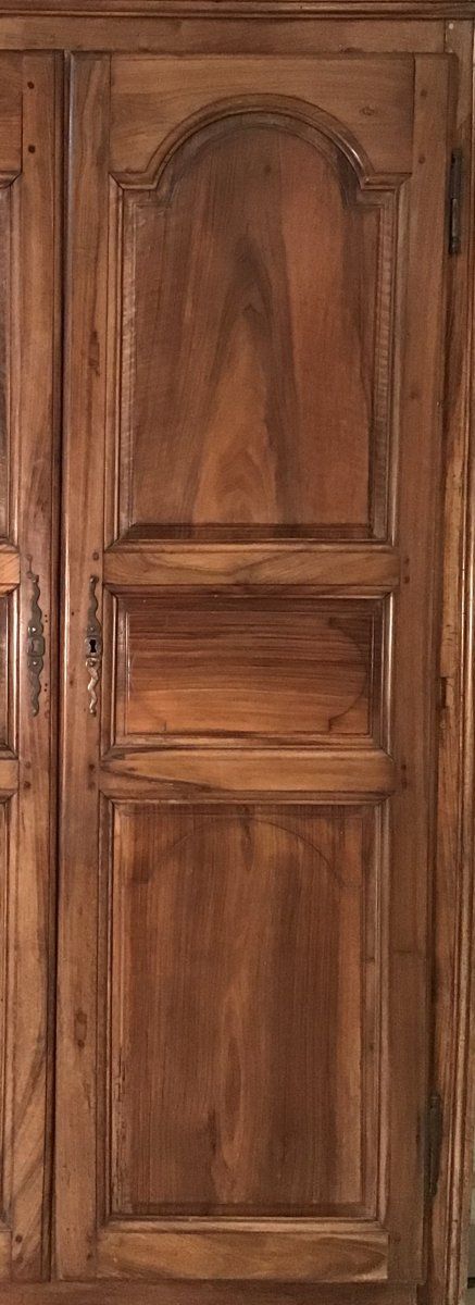Île De France Walnut Doors Late 18th Century