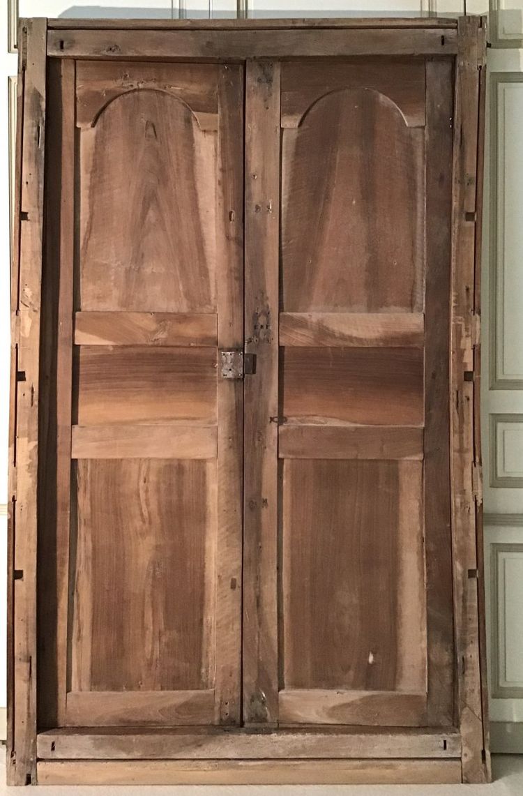 Île De France Walnut Doors Late 18th Century