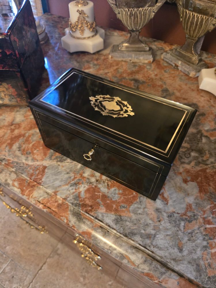 Ointment box in blackened wood and brass, cut crystal and sterling silver.