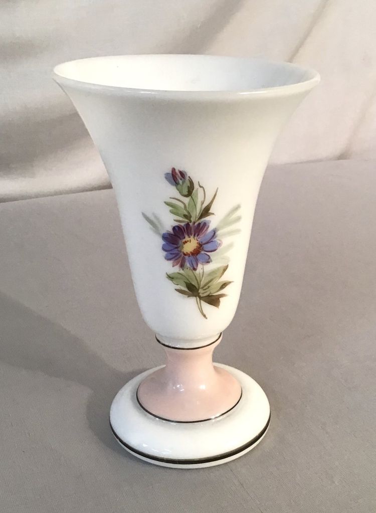 Vaso opalino, fine XIX secolo