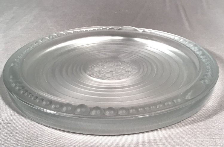 1 Dessous De Plat And 3 Dessous De Bouteilles En Verre Dans Le Goût De "verlys", 20th century