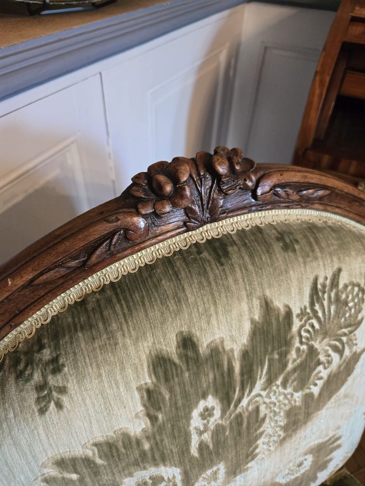 Pair of walnut "à la reine" armchairs, Louis XV period
