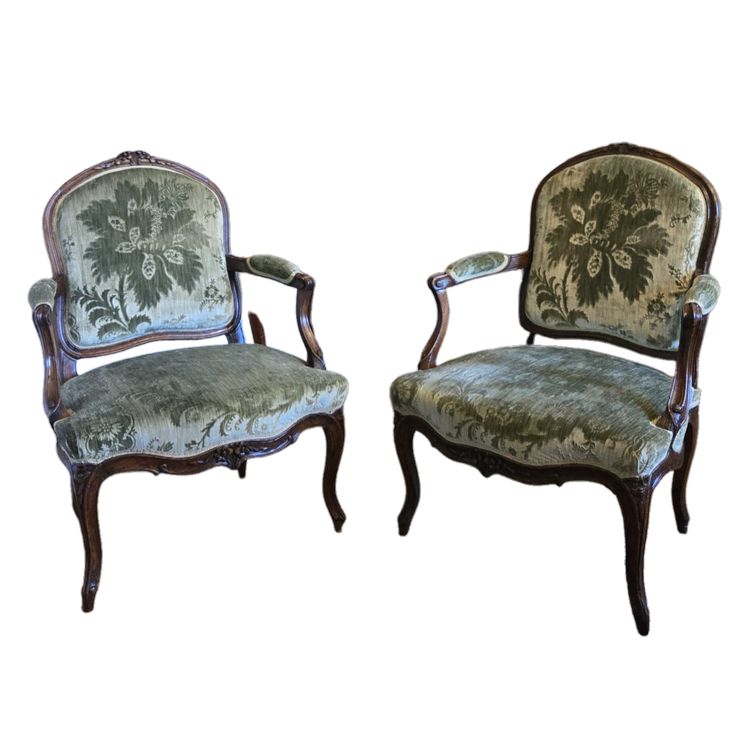 Pair of walnut "à la reine" armchairs, Louis XV period