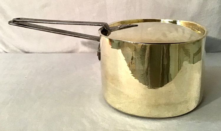 Daubière Ovale En Laiton 19ème