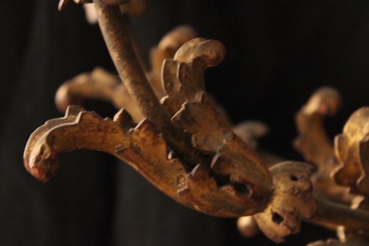 Importante paire d'appliques en bois doré à cinq lumières, XIXe