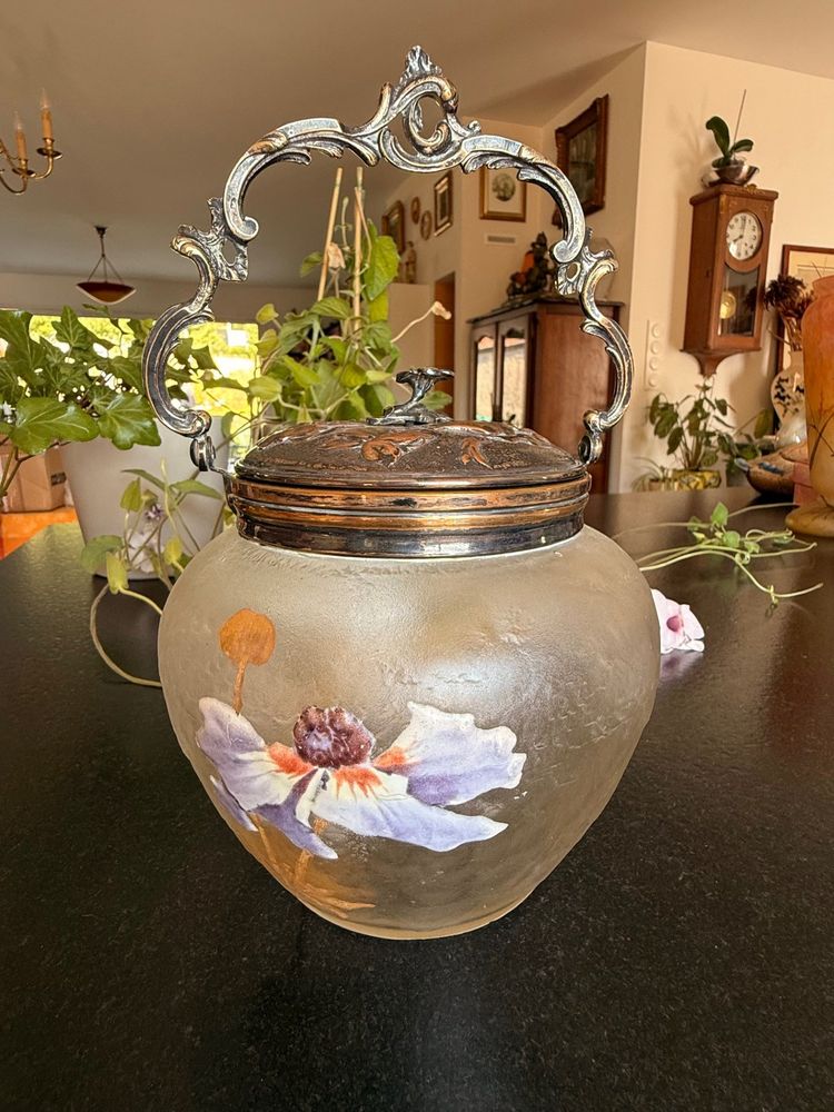 MAGNIFICENT BISCUITS BASKET Montjoye and signed Victor Saglier (1809-1894)